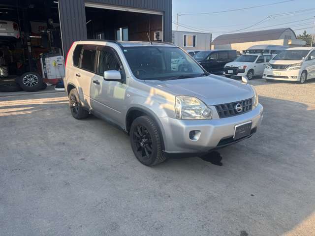 2009 Nissan X-Trail – thumbnail 3