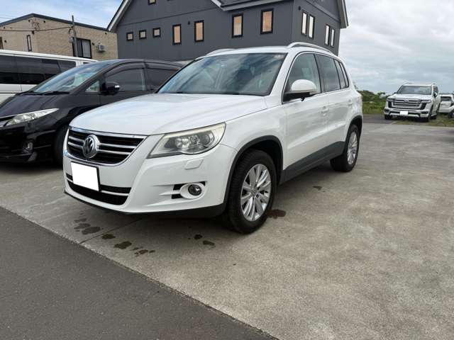 2010 Volkswagen Tiguan – thumbnail 3