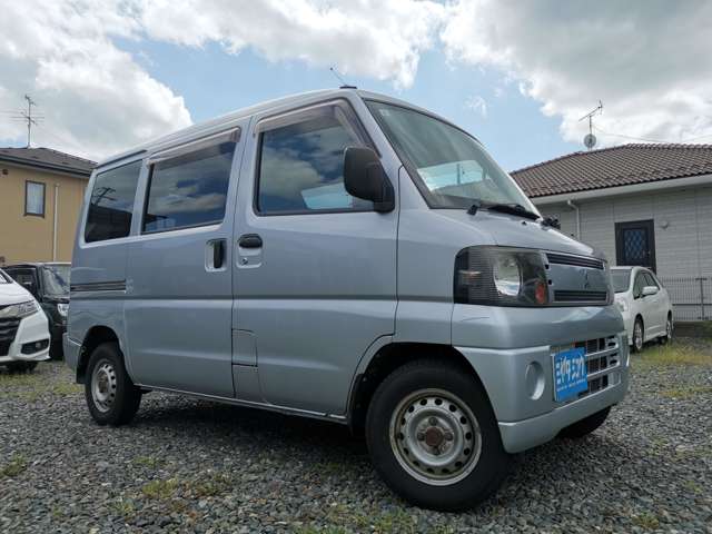 2010 Mitsubishi Minicab Van – thumbnail 3