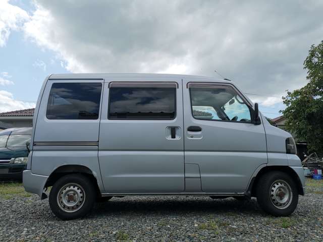 2010 Mitsubishi Minicab Van – thumbnail 4