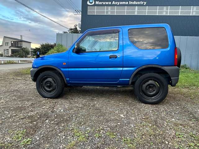 2010 Suzuki Jimny – thumbnail 4