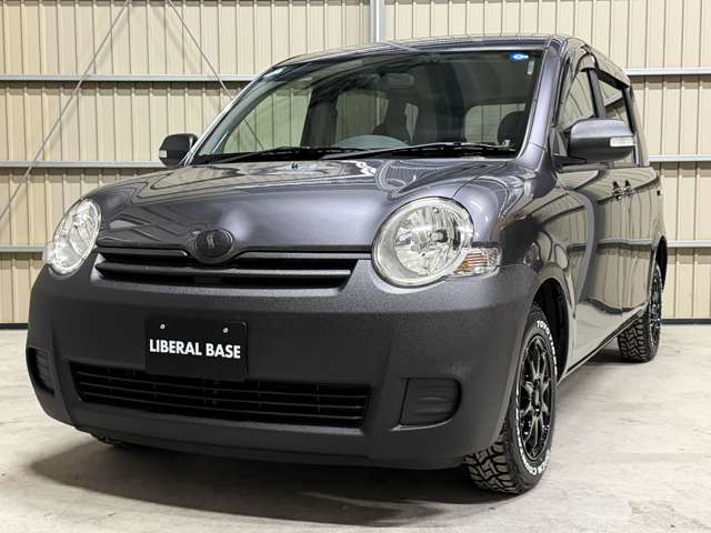 2010 Toyota Sienta – thumbnail 4