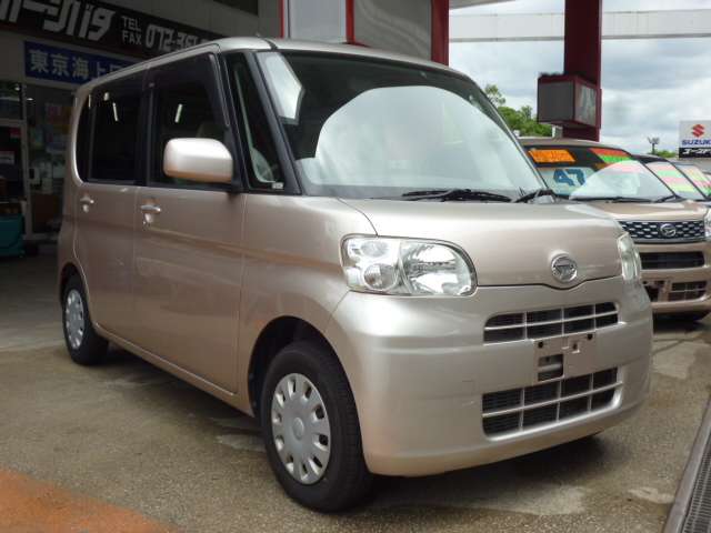 2009 Daihatsu Tanto – thumbnail 3