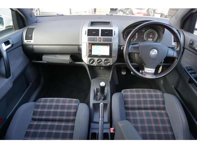 2008 Volkswagen Polo – thumbnail 4