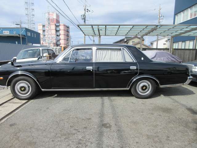 1991 Toyota Century – thumbnail 2