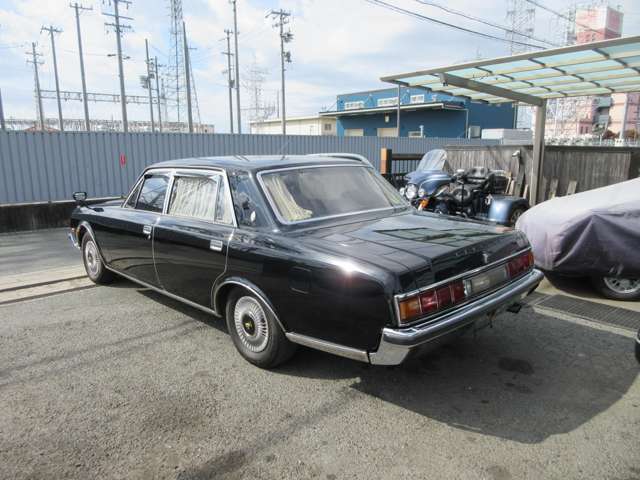 1991 Toyota Century – thumbnail 3