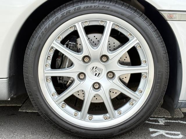 2003 Porsche 911 – thumbnail 4