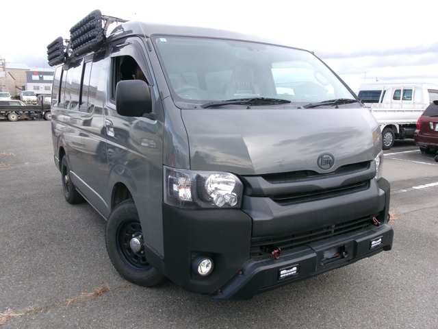 2006 Toyota Hiace