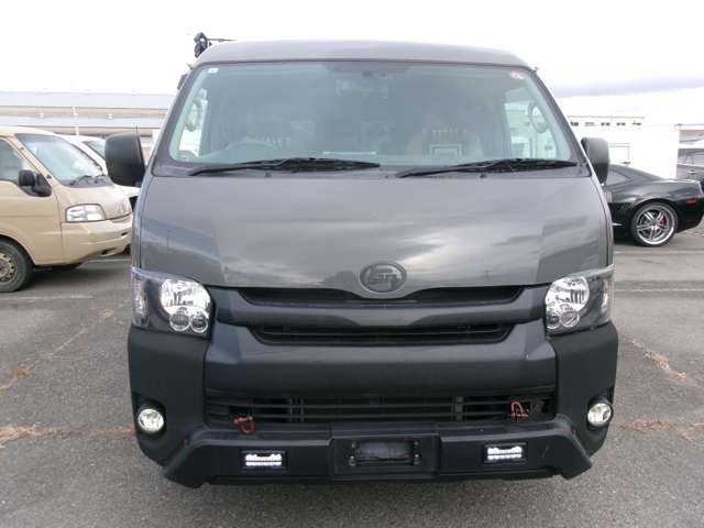 2006 Toyota Hiace – thumbnail 2