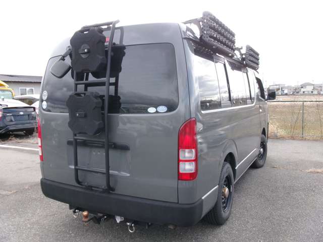 2006 Toyota Hiace – thumbnail 4