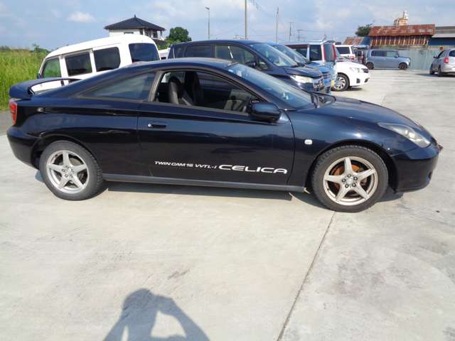 2005 Toyota Celica – thumbnail 4