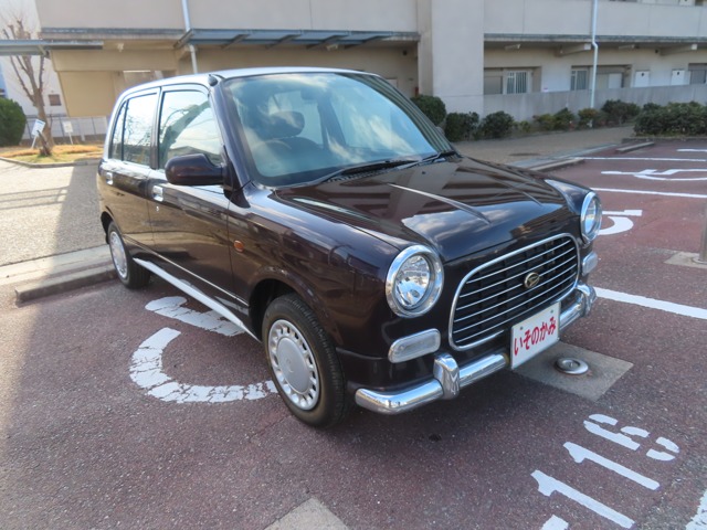 2000 Daihatsu Mira Gino