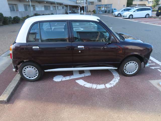 2000 Daihatsu Mira Gino – thumbnail 4
