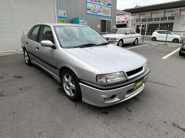 1995 Nissan Primera – thumbnail 4