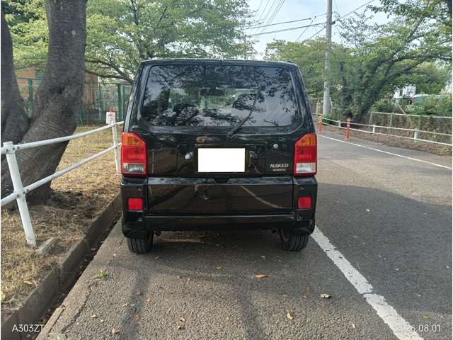 2003 Daihatsu Naked – thumbnail 3