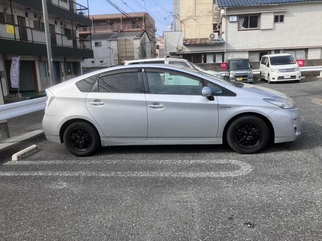 2010 Toyota Prius – thumbnail 4