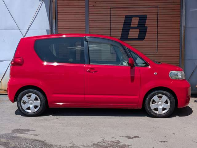 2010 Toyota Porte – thumbnail 4
