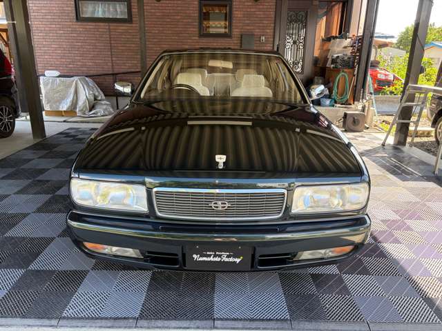 1994 Nissan Gloria – thumbnail 3