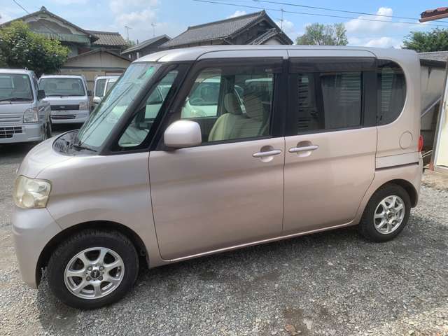 2009 Daihatsu Tanto – thumbnail 3