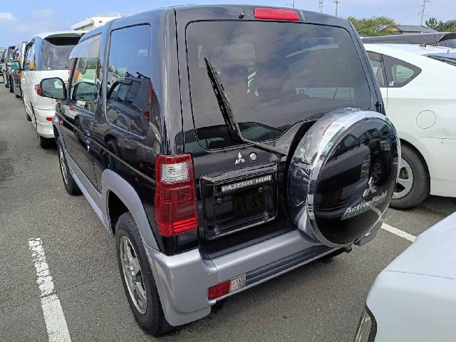 2007 Mitsubishi Pajero Mini – thumbnail 2