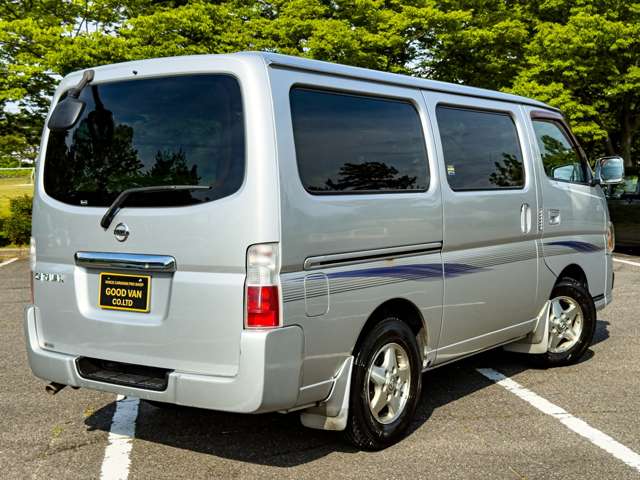 2008 Nissan Caravan – thumbnail 4