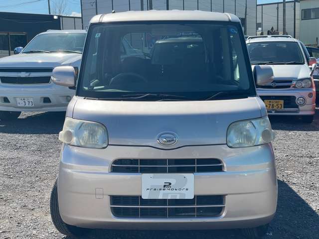 2010 Daihatsu Tanto – thumbnail 3