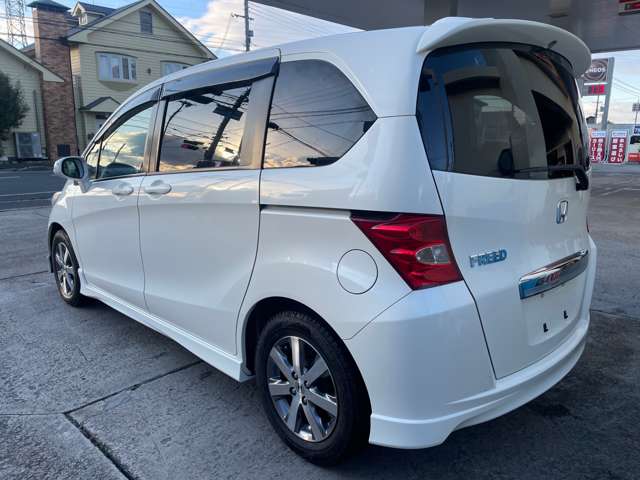 2009 Honda Freed – thumbnail 2