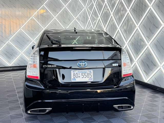 2010 Toyota Prius – thumbnail 3