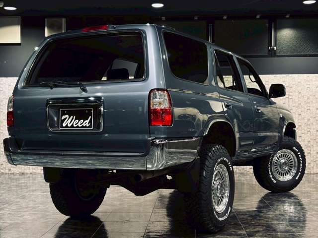 1996 Toyota Hilux Surf – thumbnail 2