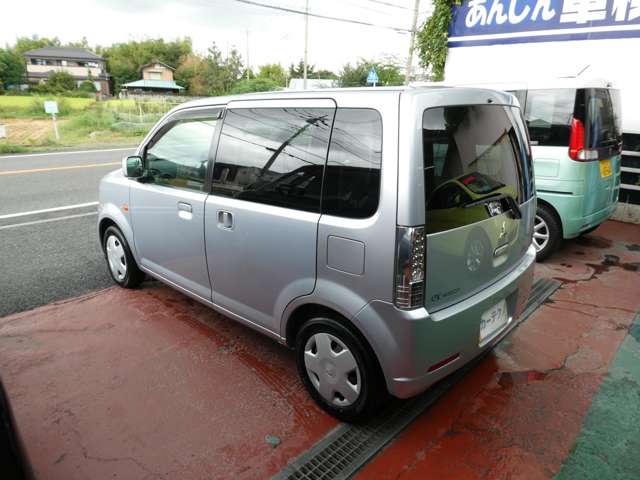 2010 Mitsubishi eK Wagon – thumbnail 4