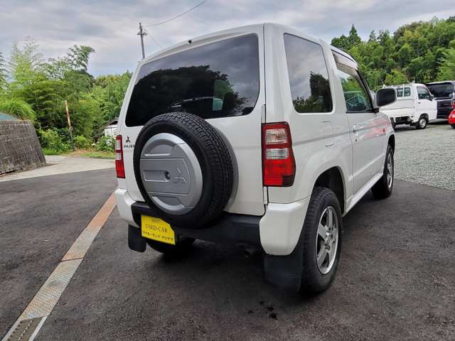 2010 Mitsubishi Pajero Mini – thumbnail 4
