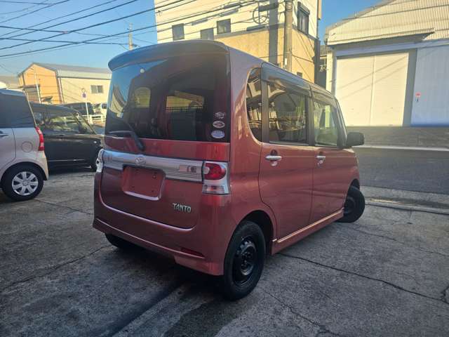 2009 Daihatsu Tanto – thumbnail 4