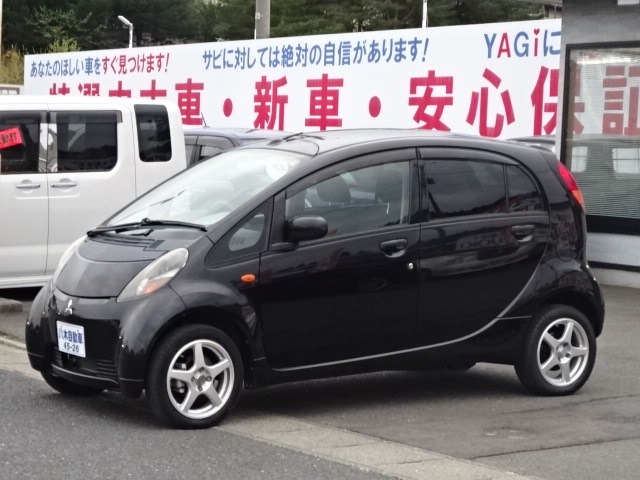 2010 Mitsubishi i