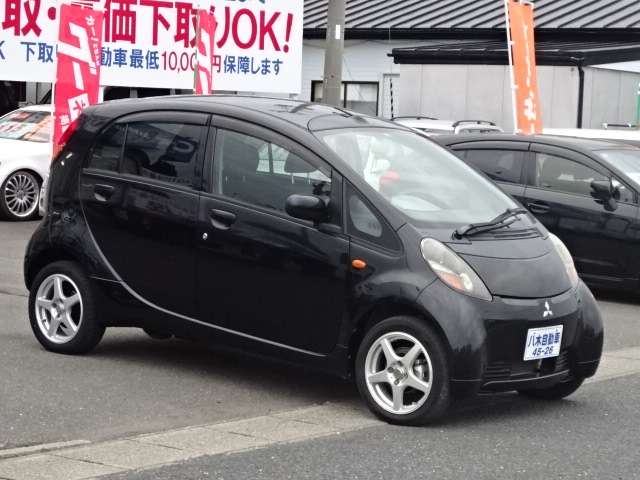 2010 Mitsubishi i – thumbnail 4
