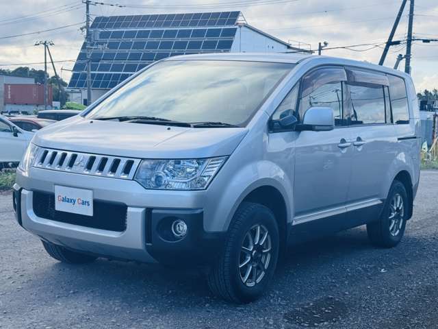 2010 Mitsubishi Delica D:5 – thumbnail 3