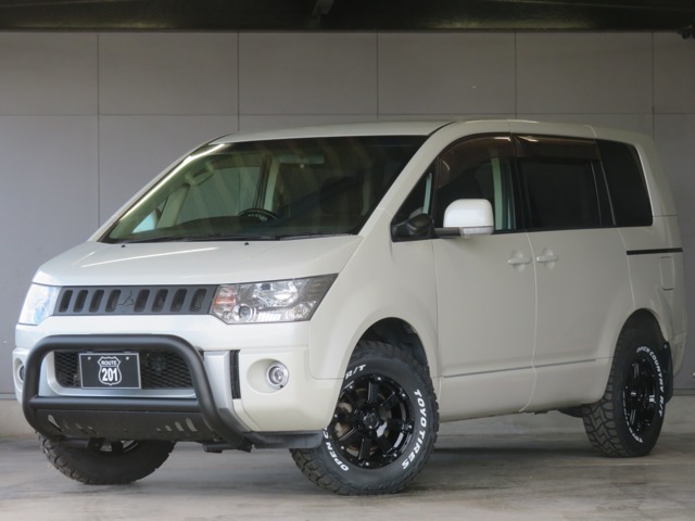 2010 Mitsubishi Delica D:5