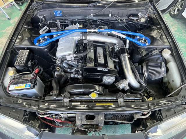 1990 Nissan Skyline Coupe – thumbnail 3
