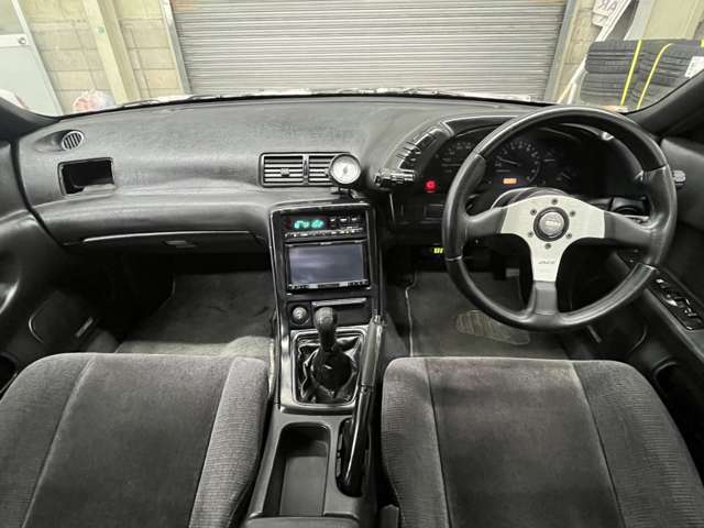 1990 Nissan Skyline Coupe – thumbnail 4