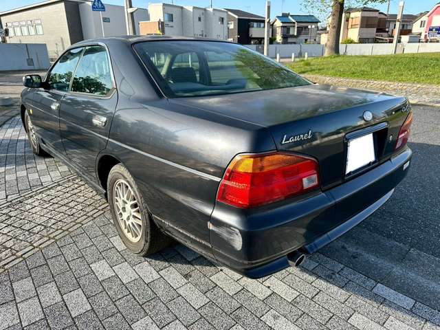 1997 Nissan Laurel – thumbnail 4