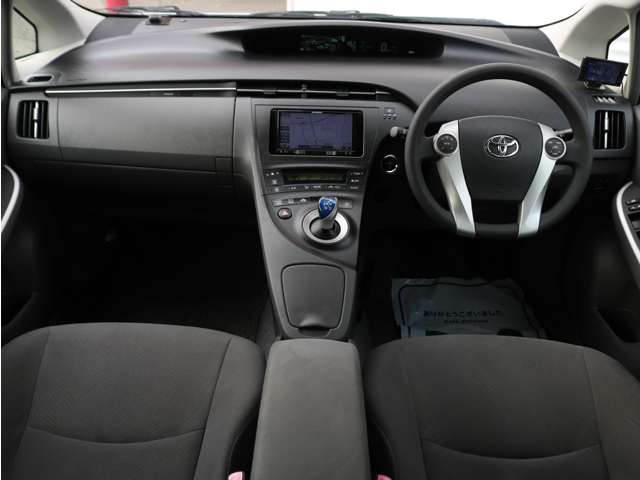 2010 Toyota Prius – thumbnail 4