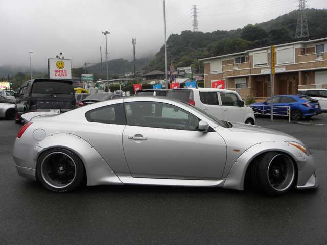 2008 Nissan Skyline Coupe – thumbnail 3