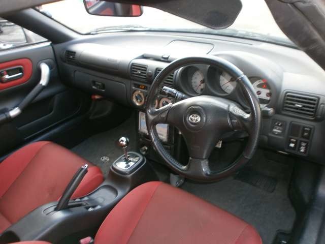 2003 Toyota MR-S – thumbnail 2