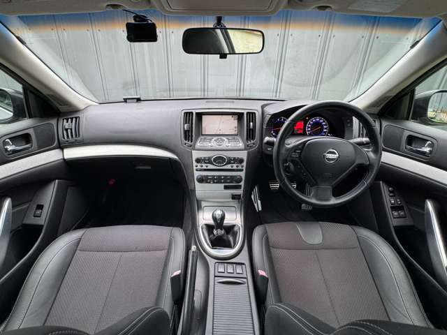 2008 Nissan Skyline Coupe – thumbnail 3