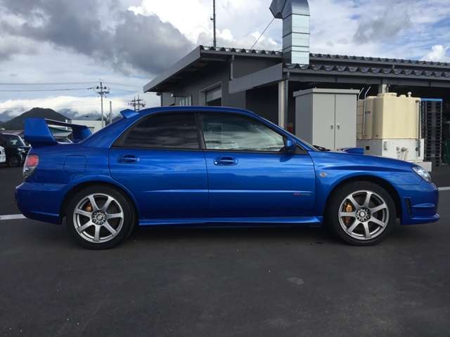 2005 Subaru Impreza STI – thumbnail 2