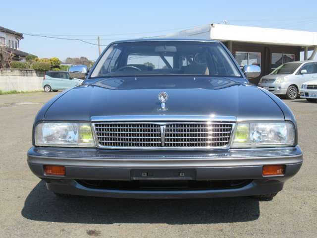 1991 Nissan Cima – thumbnail 3