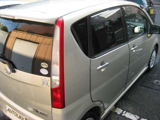 2010 Daihatsu Move – thumbnail 4