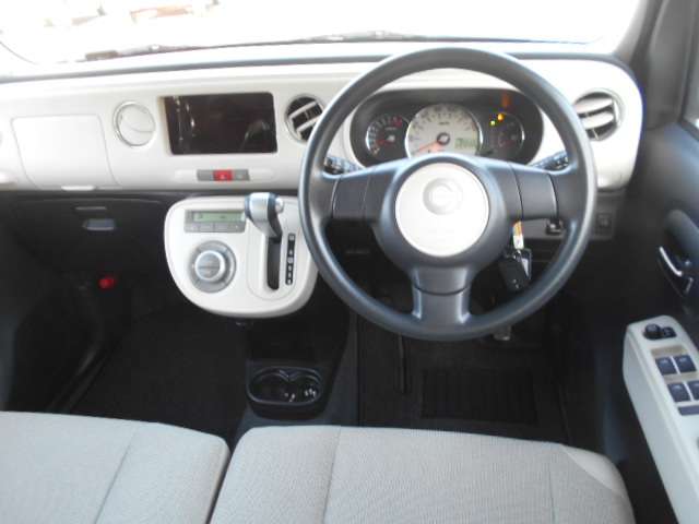 2010 Daihatsu Mira Cocoa – thumbnail 4