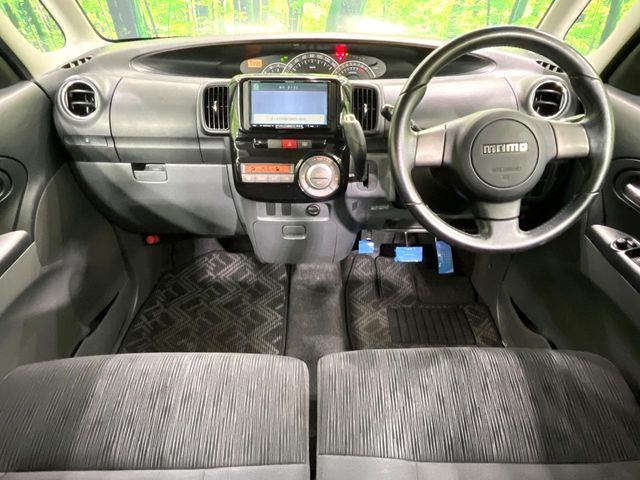 2010 Daihatsu Tanto – thumbnail 2
