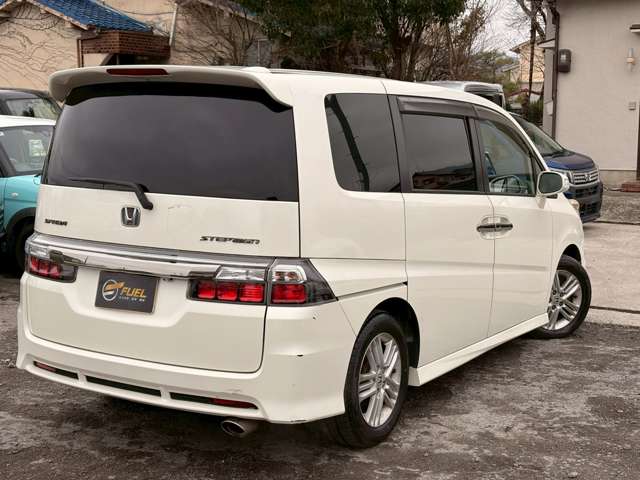 2008 Honda Stepwgn – thumbnail 4
