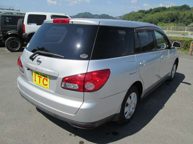 2006 Nissan Wingroad – thumbnail 3